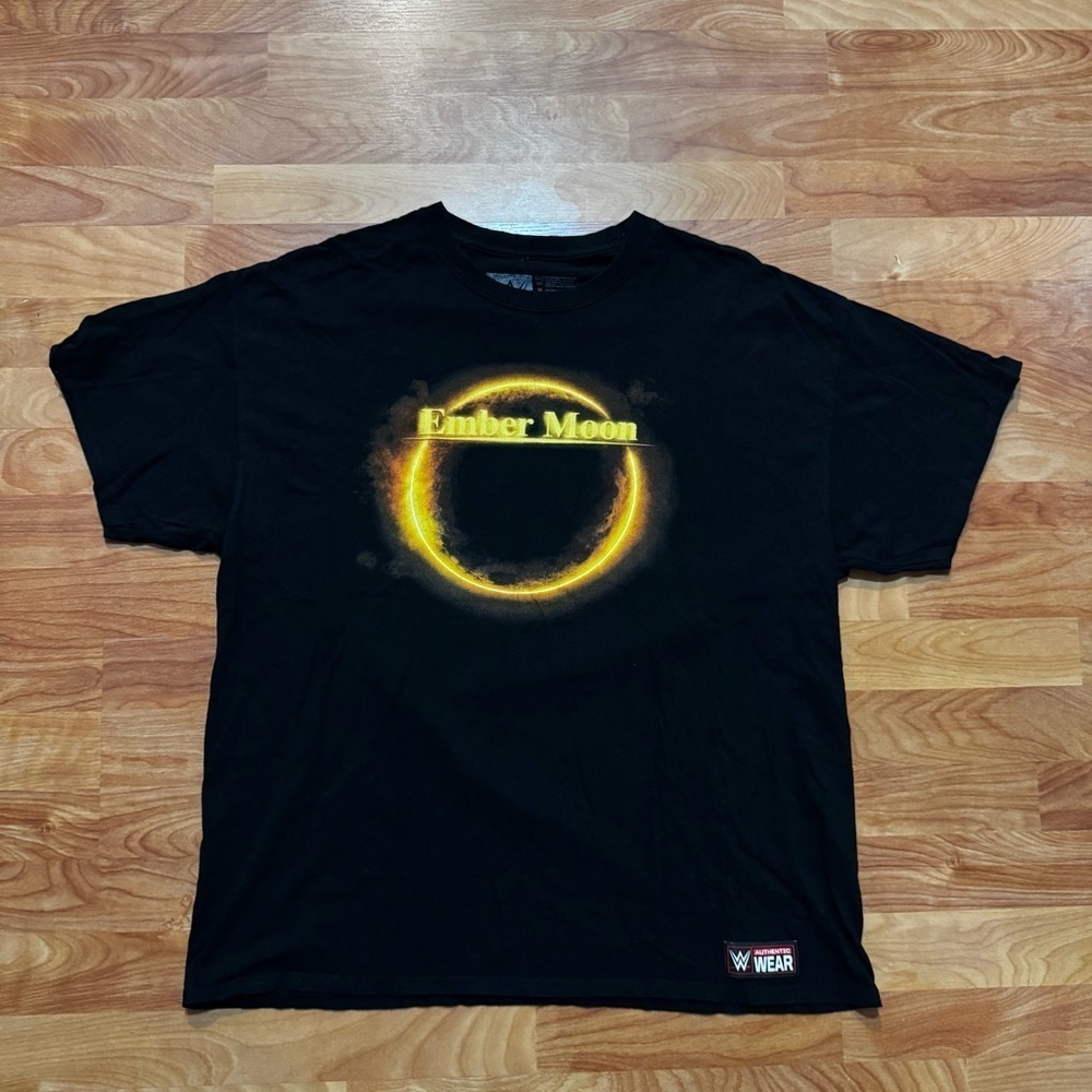 WWE Authentic Ember Moon Dawn Of The Eclipse Black T-Shirt Size XL Double Sided
